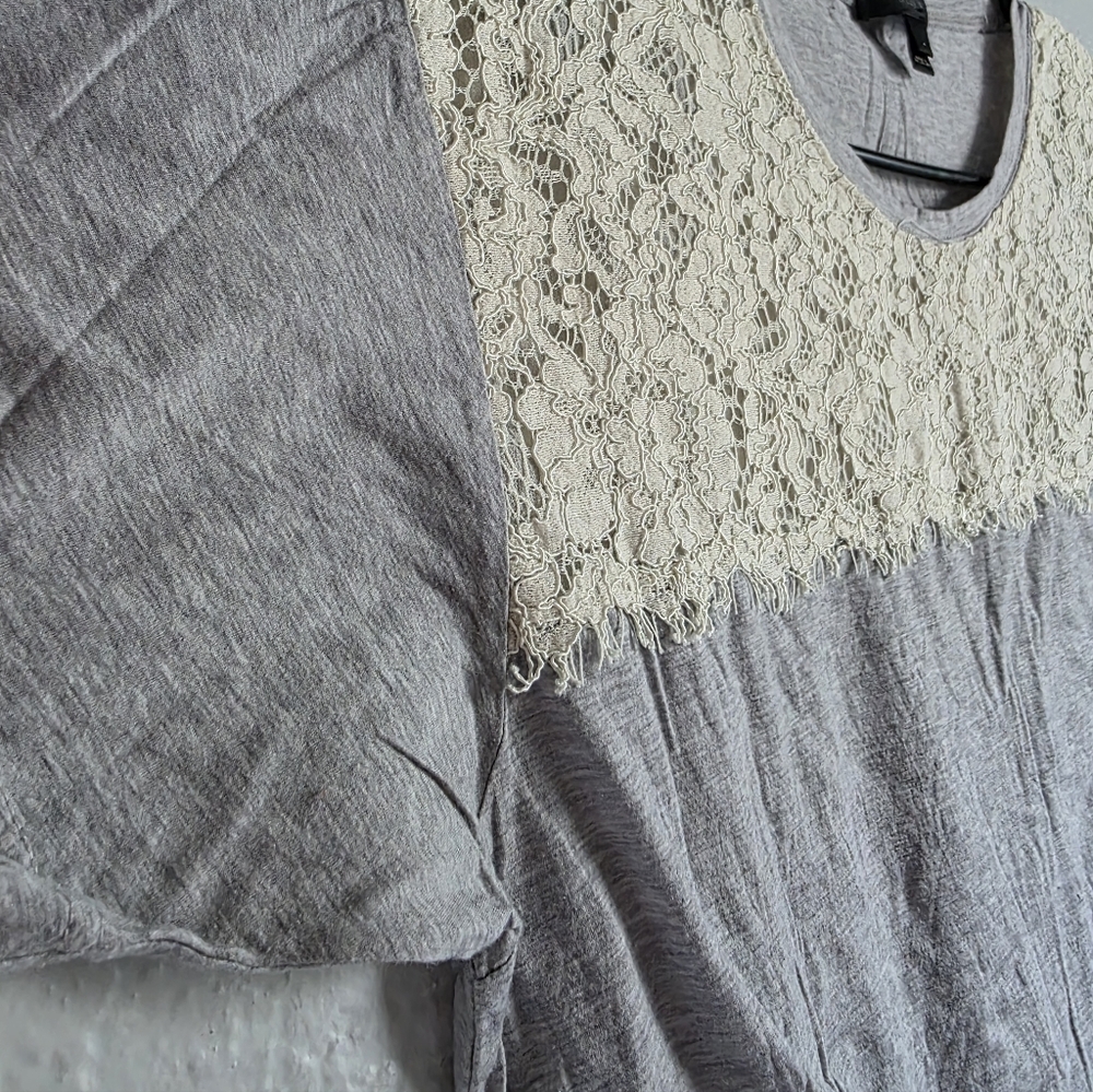 J.Crew Gray Topped with Cream Lace Detail T-shirt L - Picture 5 of 6
